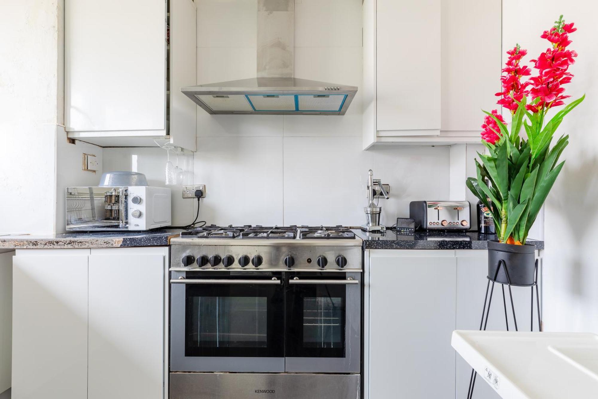 Cosy 3 Bed Flat Ideal For Trips To Лондон Екстер'єр фото