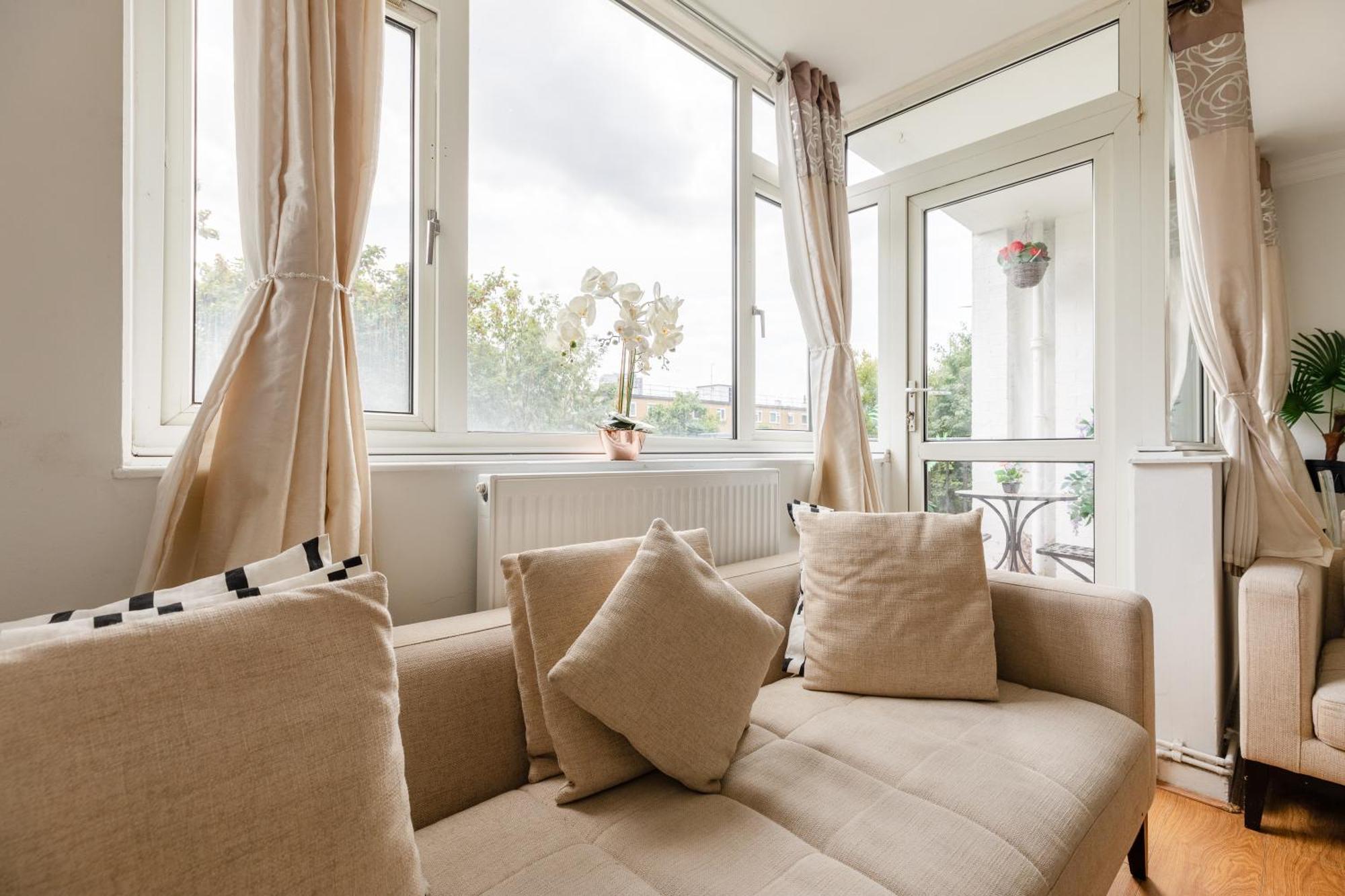 Cosy 3 Bed Flat Ideal For Trips To Лондон Екстер'єр фото